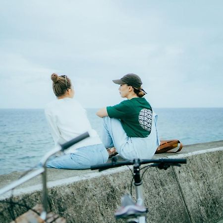 Aien Coffee & Hostel Chatan Esterno foto