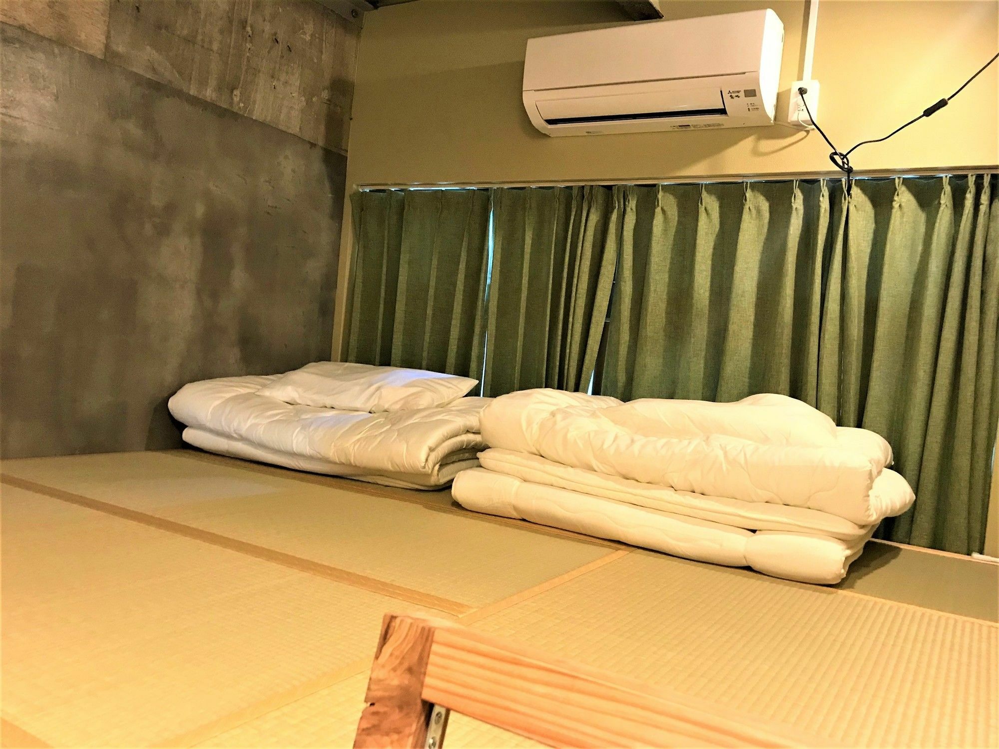 Aien Coffee & Hostel Chatan Esterno foto